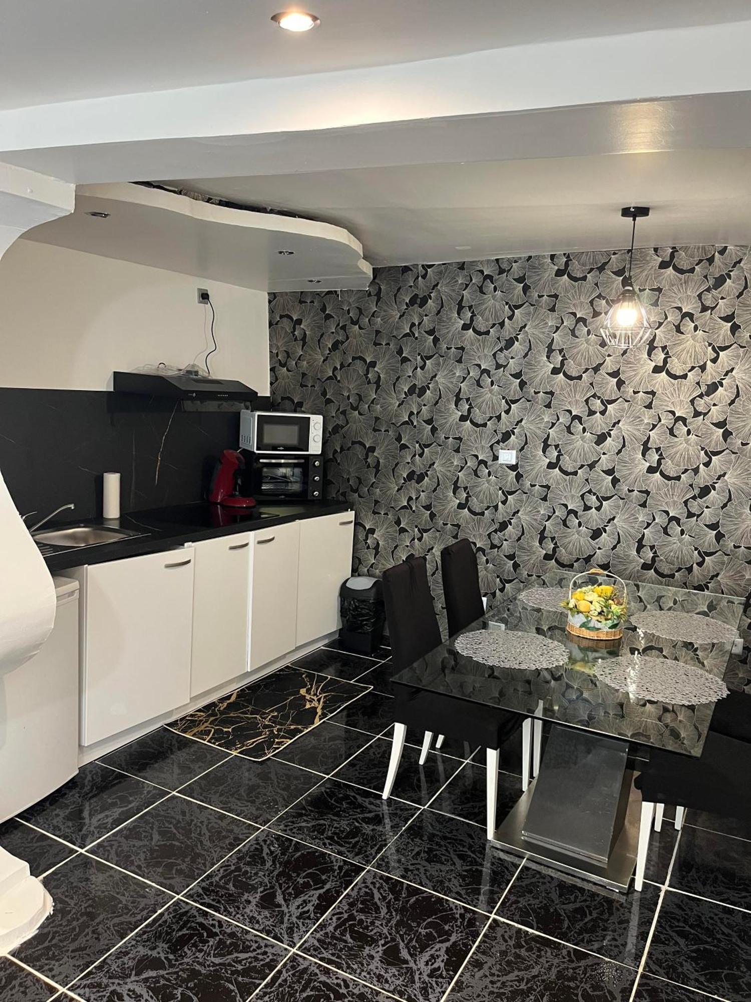Appartement Numero 1 Diamant Сен-Жюньен Экстерьер фото